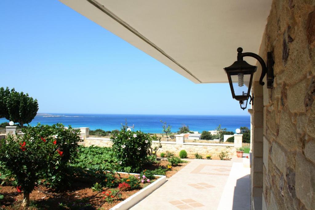 Romantica Apartments Falasarna Exterior photo