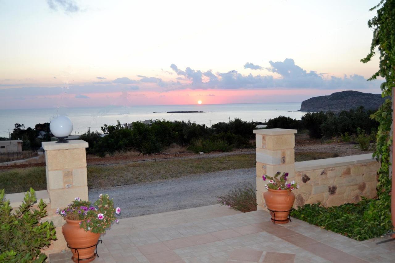 Romantica Apartments Falasarna Exterior photo